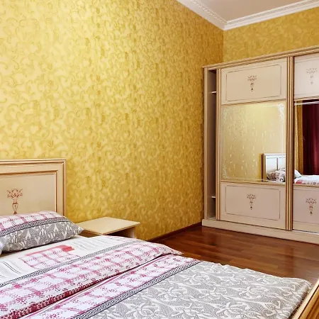 Classic In Deribasovskay * Odessza